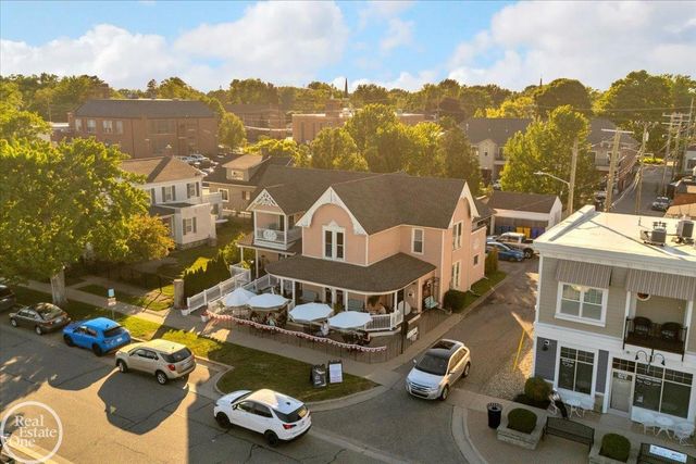 49741 Jefferson Avenue, Chesterfield, MI 48047
