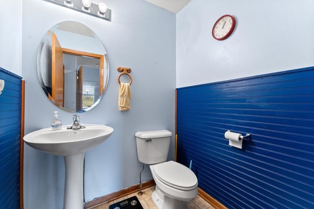 215 Misty Ln Lane, Colona, IL 61241