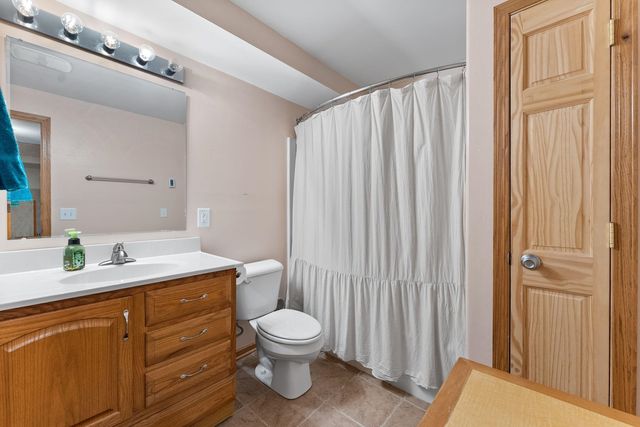 215 Misty Ln Lane, Colona, IL 61241