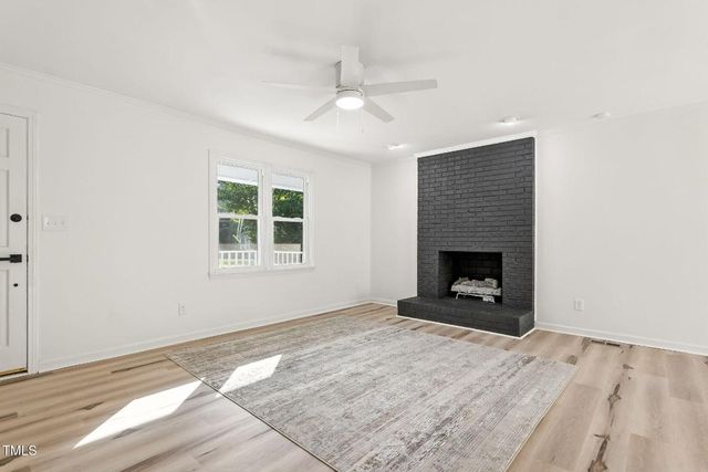 104 S Nikol Way, Clayton, NC 27520