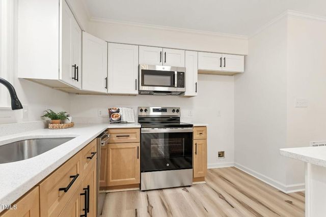 104 S Nikol Way, Clayton, NC 27520