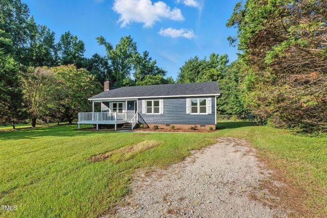 104 S Nikol Way, Clayton, NC 27520