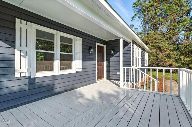 104 S Nikol Way, Clayton, NC 27520