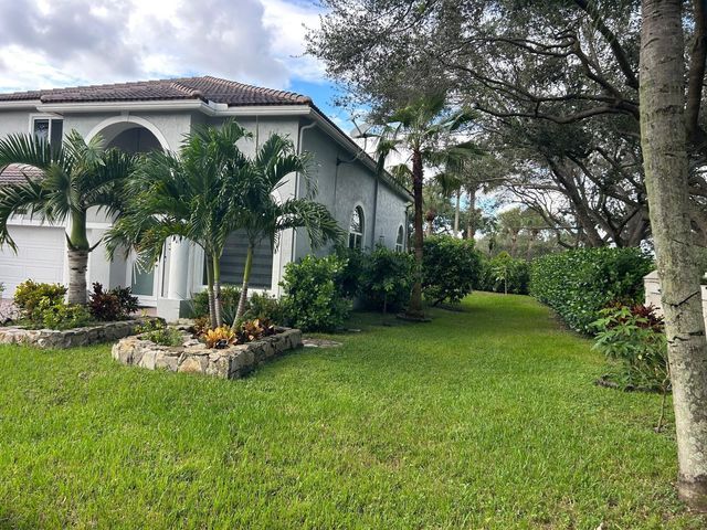 11601 NW 13th Manor, Coral Springs, FL 33071