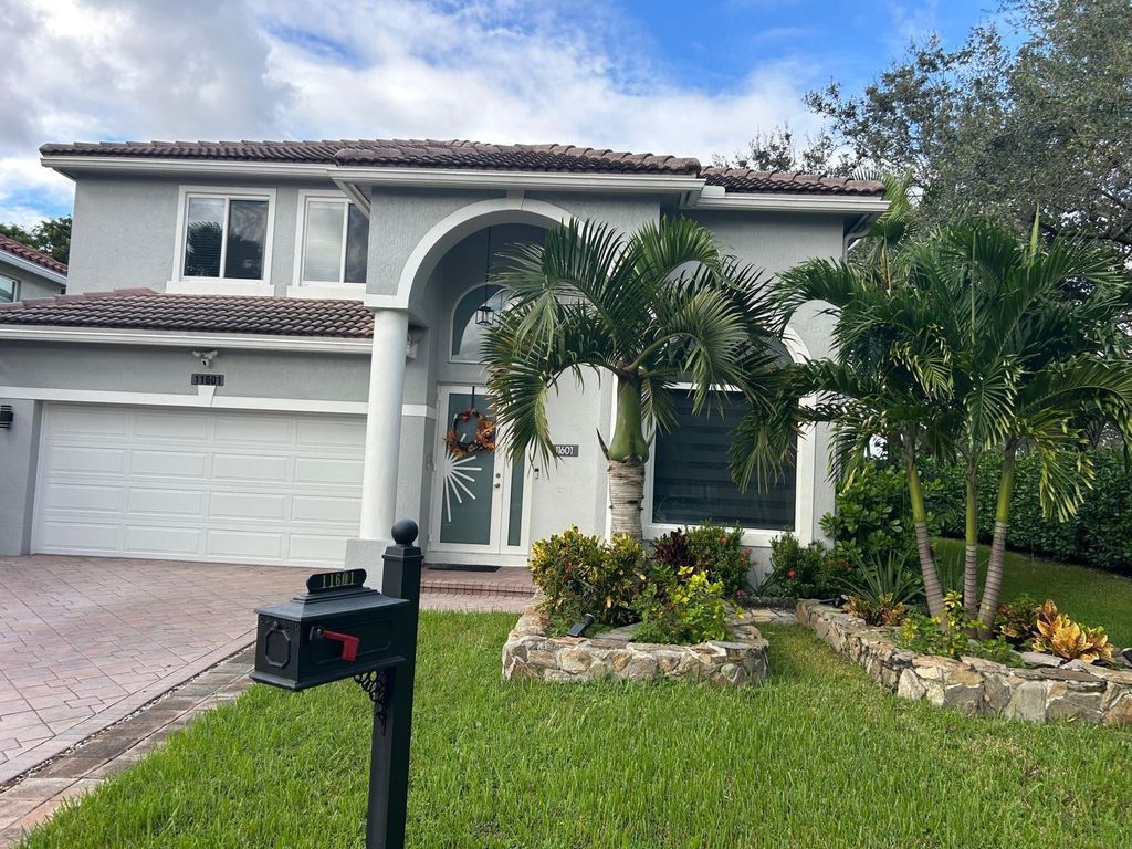 11601 NW 13th Manor, Coral Springs, FL 33071