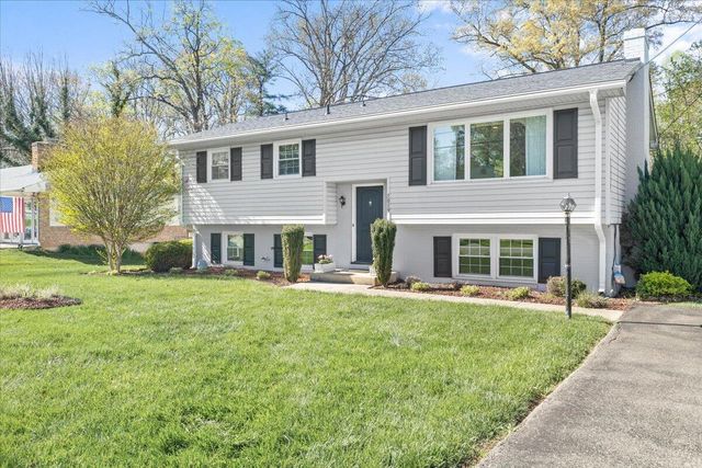 5019 Keithwood DR, Roanoke, VA 24018