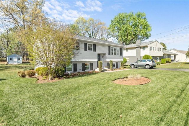 5019 Keithwood DR, Roanoke, VA 24018