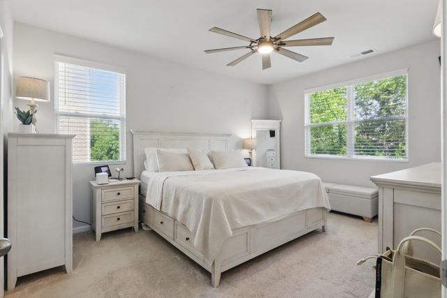 7005 Belmont Dr, Spring Hill, TN 37174