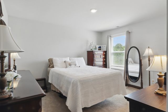 7005 Belmont Dr, Spring Hill, TN 37174