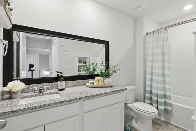 7005 Belmont Dr, Spring Hill, TN 37174