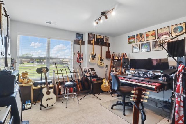 7005 Belmont Dr, Spring Hill, TN 37174