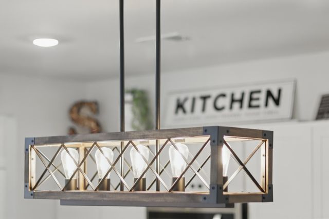 7005 Belmont Dr, Spring Hill, TN 37174