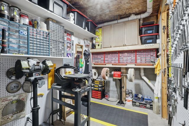 7005 Belmont Dr, Spring Hill, TN 37174