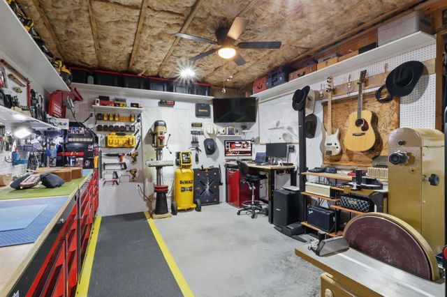 7005 Belmont Dr, Spring Hill, TN 37174