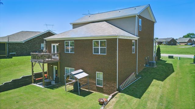 7005 Belmont Dr, Spring Hill, TN 37174