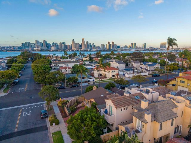 211 I Ave, Coronado, CA 92118
