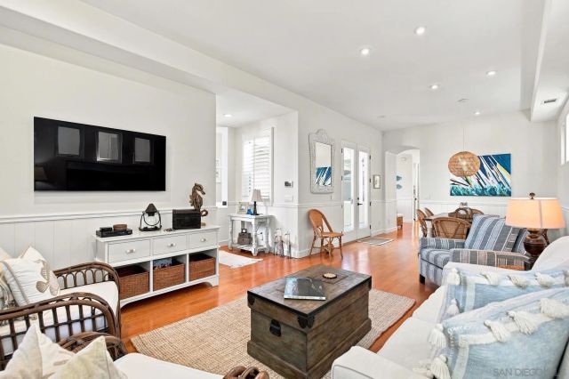 211 I Ave, Coronado, CA 92118