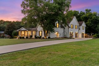 801 Loretta Dr, Goodlettsville, TN 37072