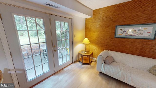 49 DOVER DR, Lindenwold, NJ 08021