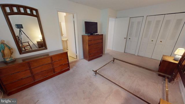 49 DOVER DR, Lindenwold, NJ 08021