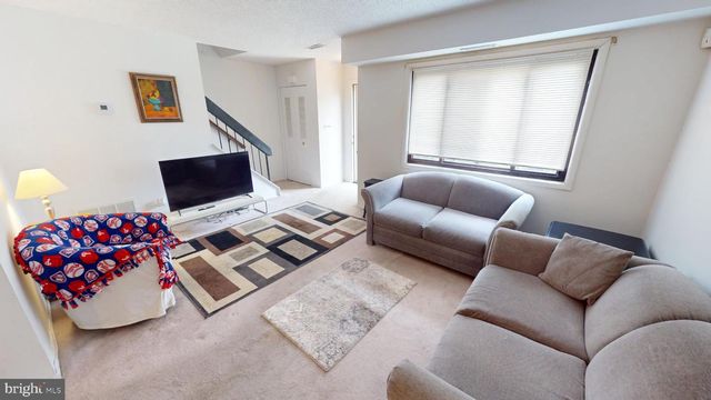 49 DOVER DR, Lindenwold, NJ 08021