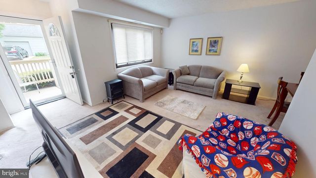 49 DOVER DR, Lindenwold, NJ 08021