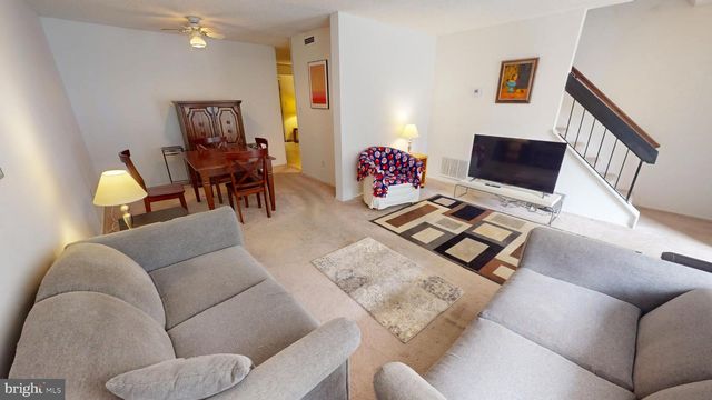 49 DOVER DR, Lindenwold, NJ 08021