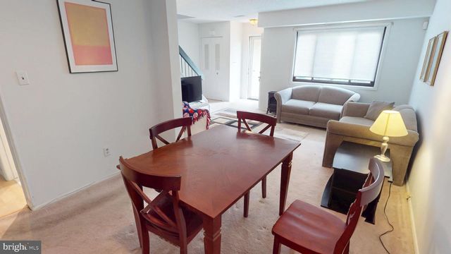 49 DOVER DR, Lindenwold, NJ 08021