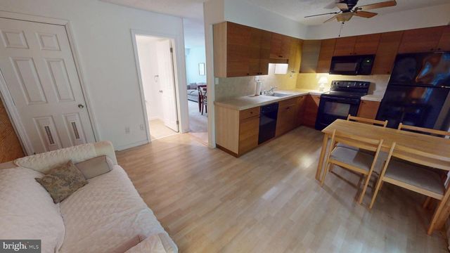 49 DOVER DR, Lindenwold, NJ 08021