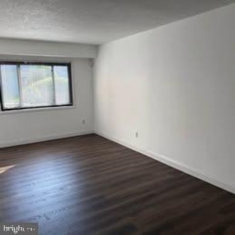 49 DOVER DR, Lindenwold, NJ 08021