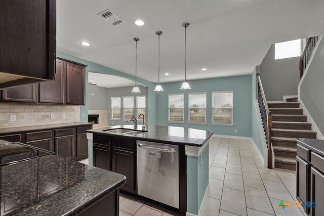 757 Cornflower Court, New Braunfels, TX 78130