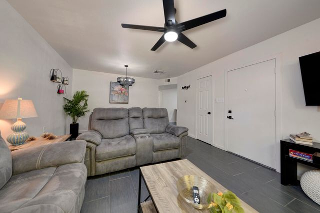 1112 Calle Madera, Bernalillo, NM 87004