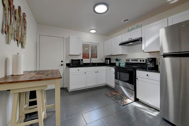 1112 Calle Madera, Bernalillo, NM 87004