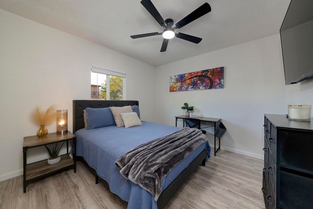 1112 Calle Madera, Bernalillo, NM 87004