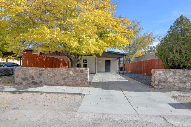 1112 Calle Madera, Bernalillo, NM 87004