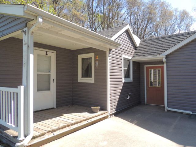 3323 Blue Star Highway, Saugatuck, MI 49453
