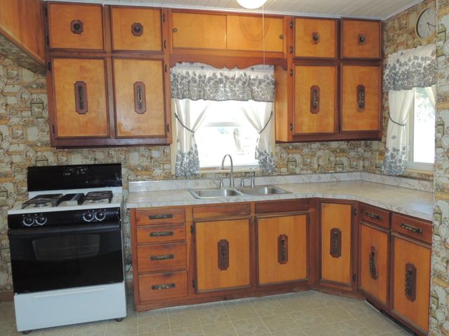 3323 Blue Star Highway, Saugatuck, MI 49453