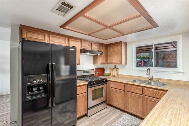 742 Brick Drive, Henderson, NV 89002