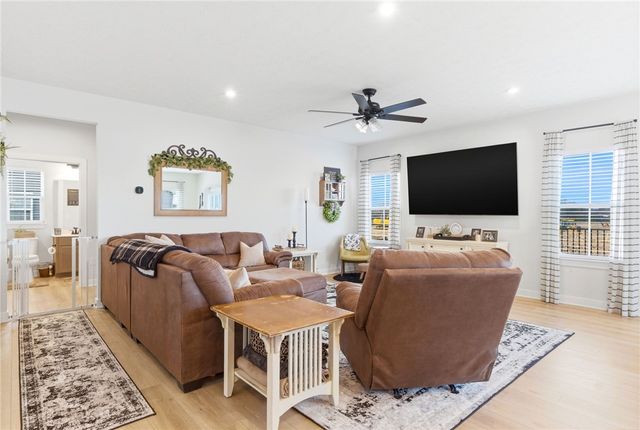 2016 Creswell Drive, Beavercreek, OH 45434