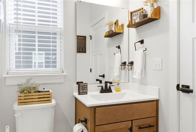 2016 Creswell Drive, Beavercreek, OH 45434