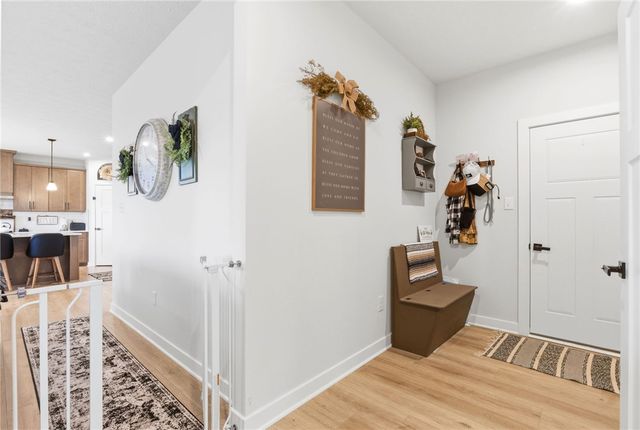 2016 Creswell Drive, Beavercreek, OH 45434