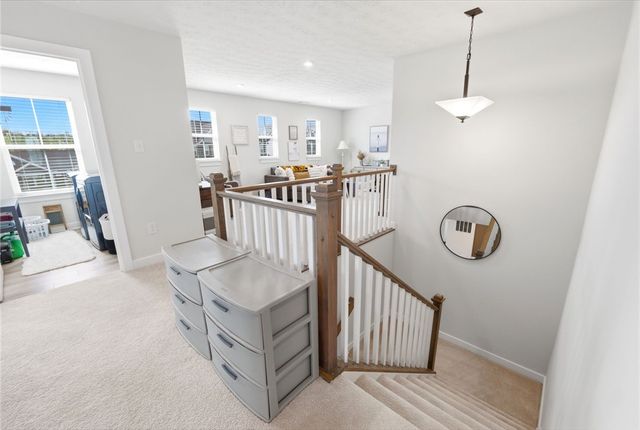 2016 Creswell Drive, Beavercreek, OH 45434