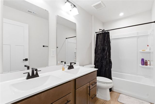 2016 Creswell Drive, Beavercreek, OH 45434