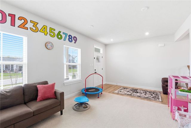 2016 Creswell Drive, Beavercreek, OH 45434