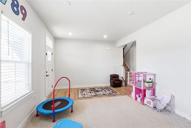 2016 Creswell Drive, Beavercreek, OH 45434