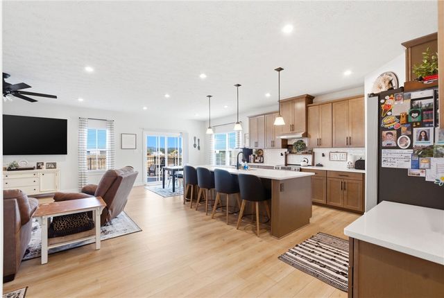 2016 Creswell Drive, Beavercreek, OH 45434