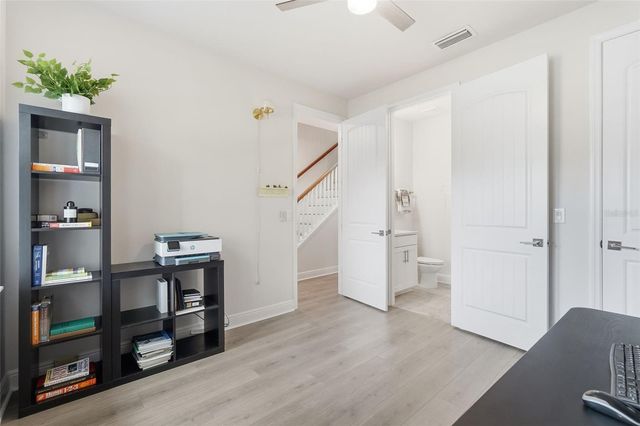 262 8TH STREET N, St Petersburg, FL 33701