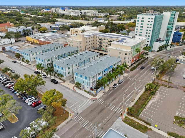262 8TH STREET N, St Petersburg, FL 33701