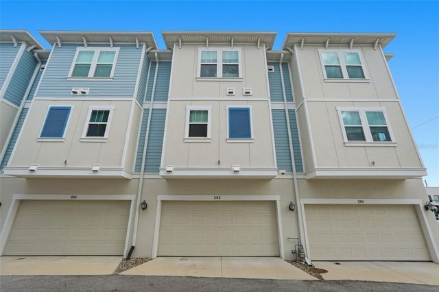 262 8TH STREET N, St Petersburg, FL 33701