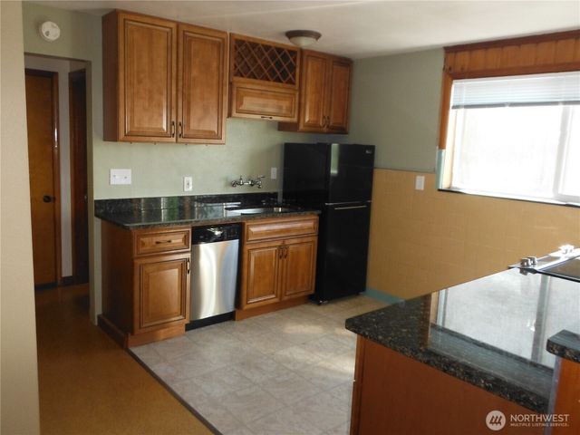 4903 3rd Avenue NW, Seattle, WA 98107